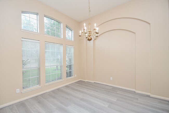 Photo - 15114 Snow Hill Ct