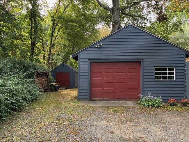 Photo - 529 N Madison Rd