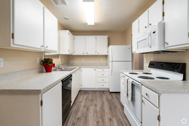 Interior Photo - Cherry Bluffs & Cherry Ridge Apartments