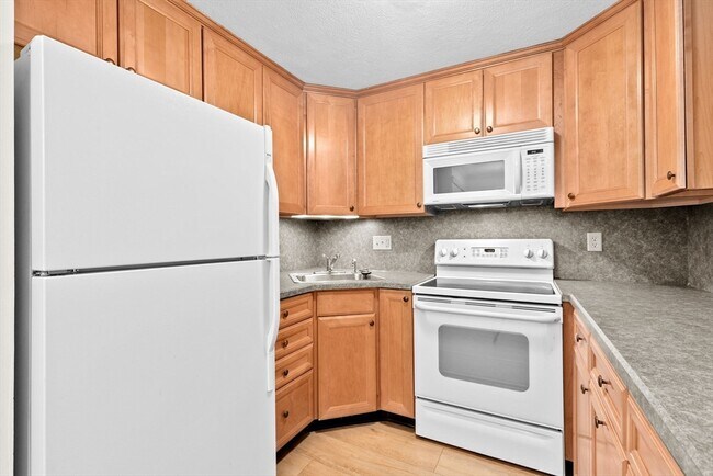 Photo - 79 Fountain Ln Unit 3