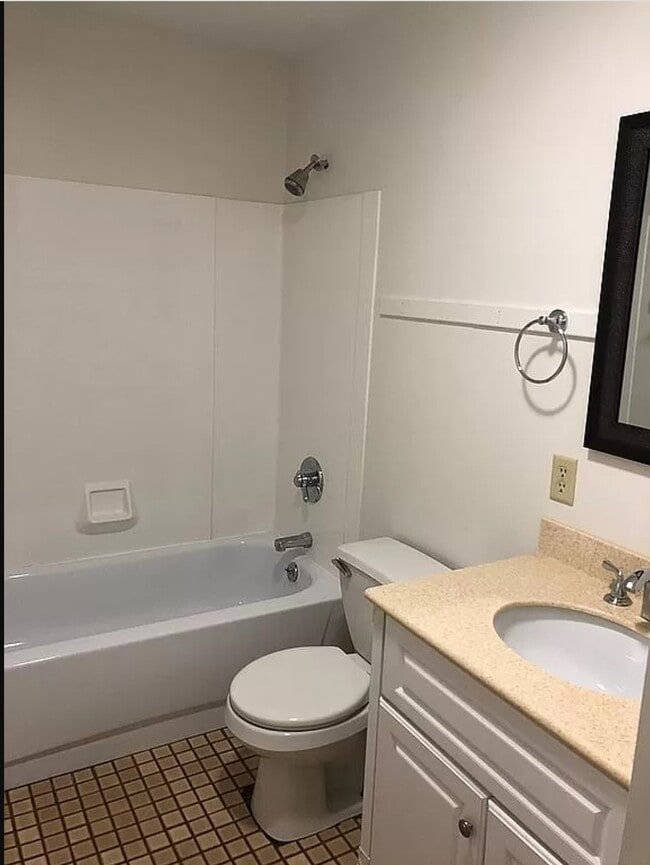 Photo - 2766 Forest Ave Unidad 2766 Forest Ave.