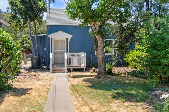 Building Photo - 6285 Sunnymere Ave