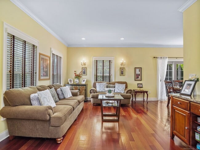 Photo - 56 Barholm Ave