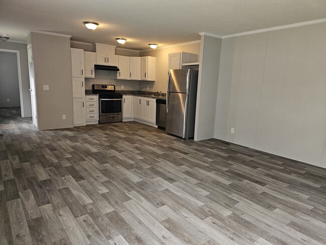 Photo - 855 W Jefferson St