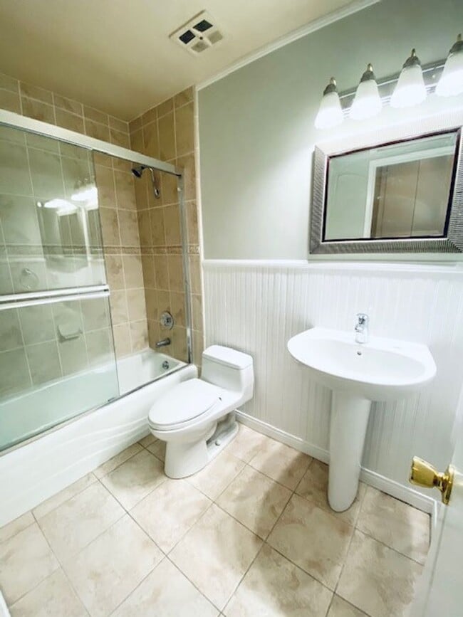 Photo - 3 Bed 2 Bath in Gated Beach Community-A must see Home