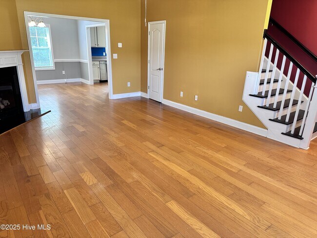 Photo - 103 Murifield Dr