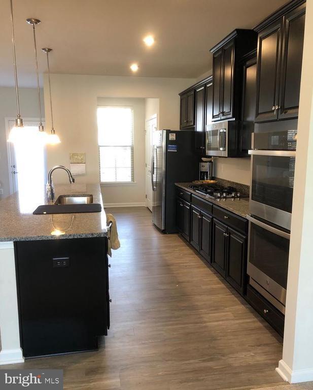 Photo - 10048 Dorsey Ln