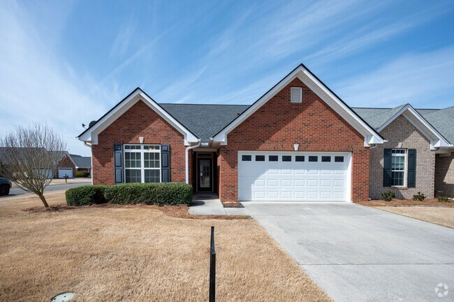 Building Photo - 200 Regency Ln SW Rental