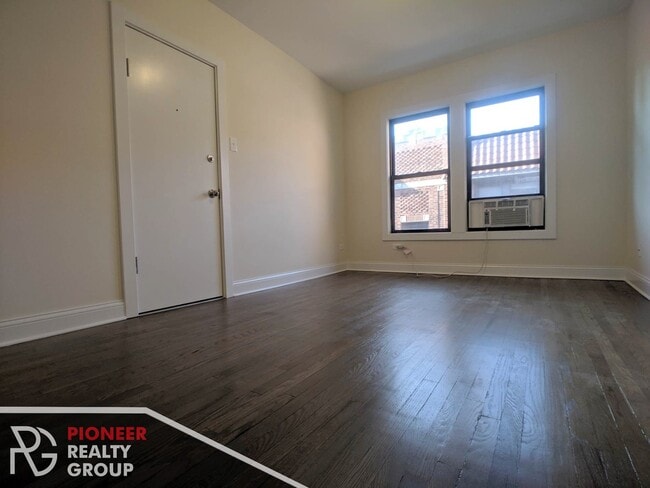 Photo - 2648 N Spaulding Ave