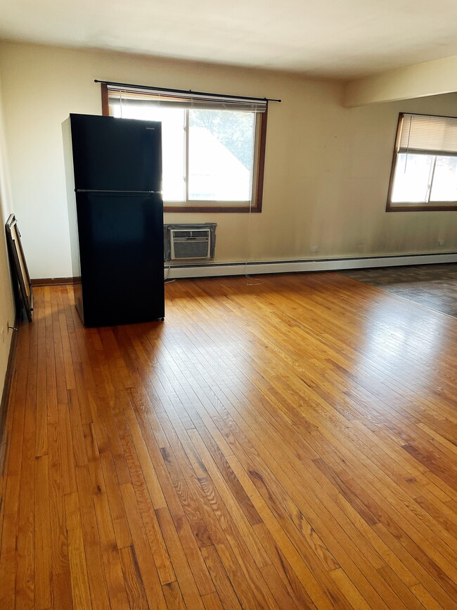 Photo - 826 N Milwaukee Ave Unit D2