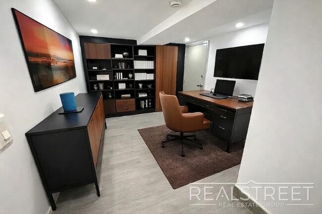 Photo - Central Avenue Unit 3B