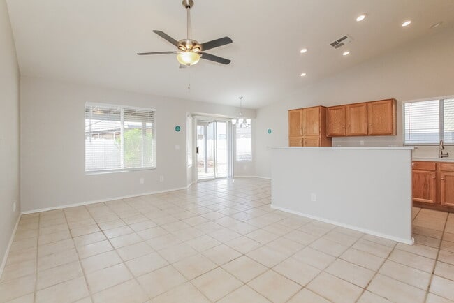 Photo - 14446 W Wendover Dr