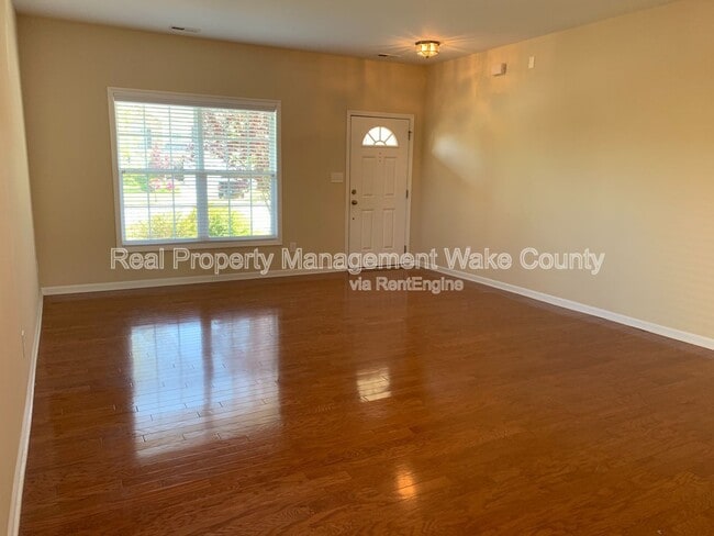 Photo - 112 Cobblebrook Ct