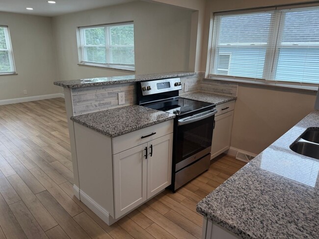 Photo - 5653 Bramble Ave Unit 3