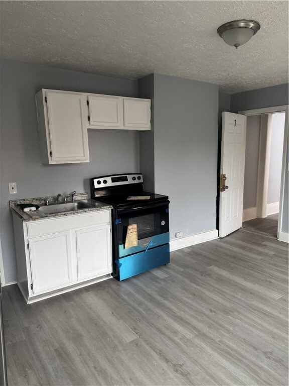 Photo - 751 Dewey Ave