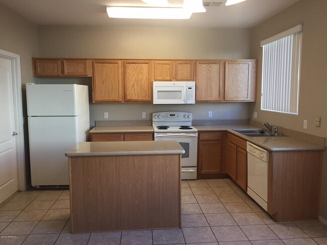 Photo - 17634 W Mandalay Ln