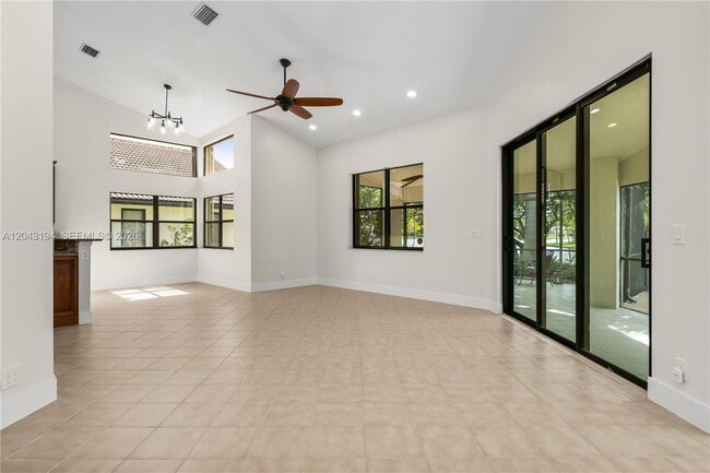 Photo - 1087 Deerwood Ln