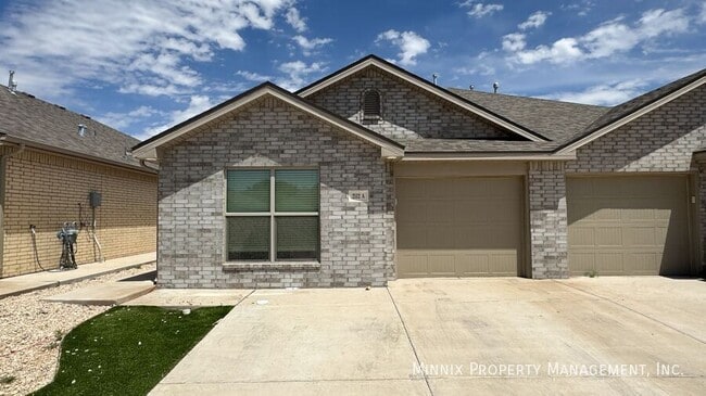 Photo - 2112 N. Ave. L-A