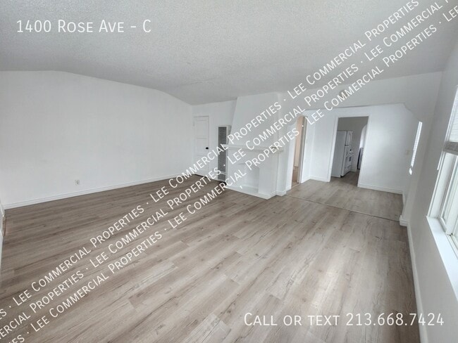 Building Photo - 1400 Rose Ave Unit C Rental
