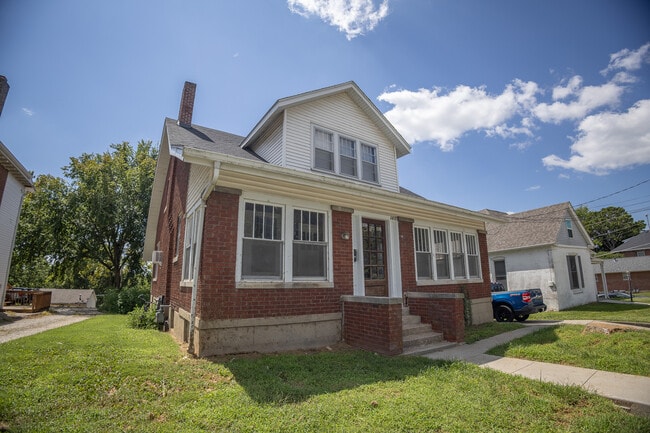 Photo - 1415 W Main St Unit A