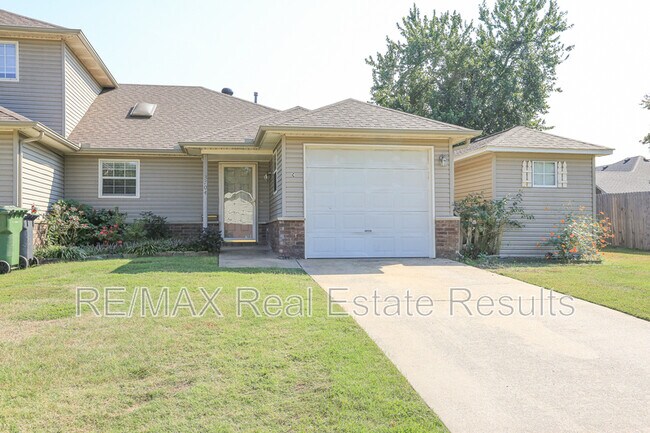 Building Photo - 3704 W Cedar St Unit Apt C