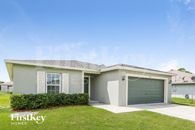 Photo - 1682 SW Crawford Ave