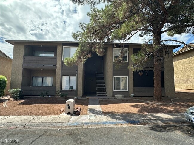 Building Photo - 4571 Carriage Park Dr Rental