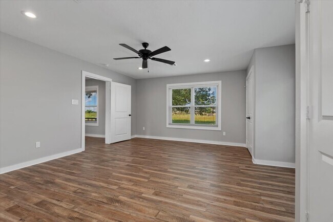 Photo - 28792 Waller Gladish Rd