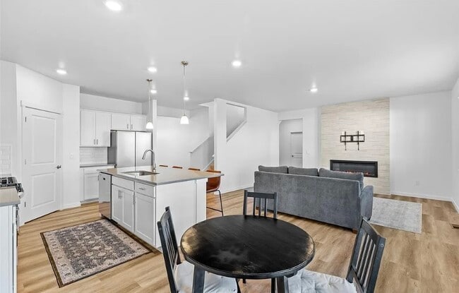 Photo - Private bathroom room 5