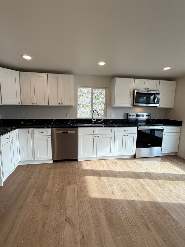 Photo - 104 Forton St