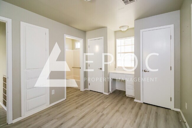 Photo - 626 Cedar Ave