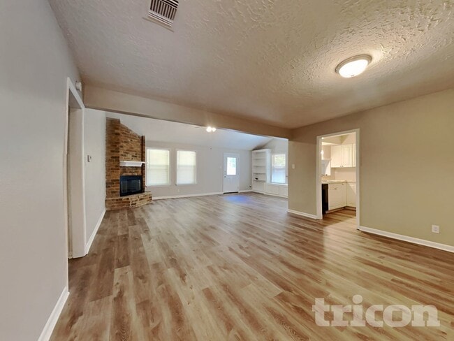 Photo - 13307 Venice Cir