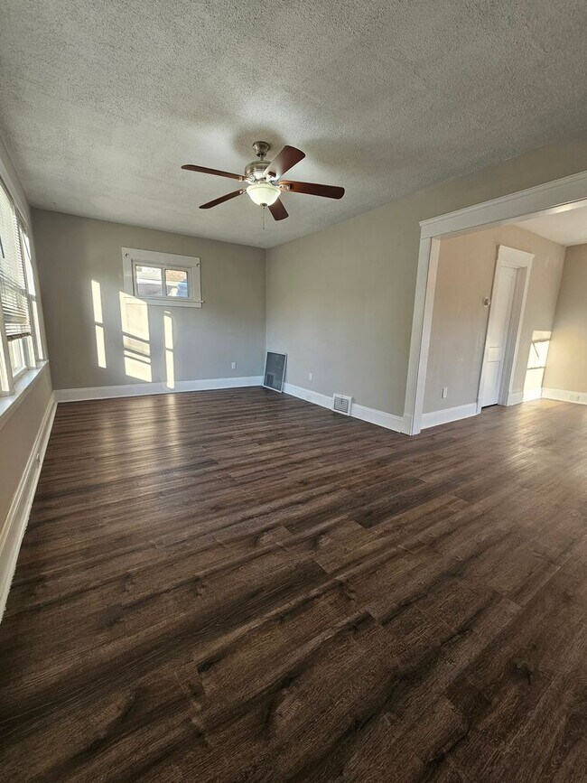 Photo - 4908 Eichorn Ave Unit 4908 Eichorn Ave UP