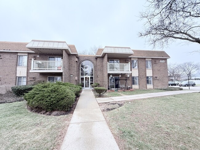 Building Photo - 460 N Wilke Rd Unit 201