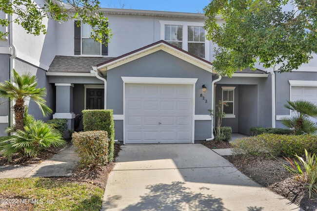 Photo - 822 Black Cherry Dr S
