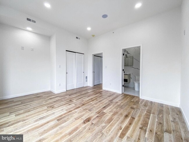 Photo - 1537 N 33rd St Unidad C