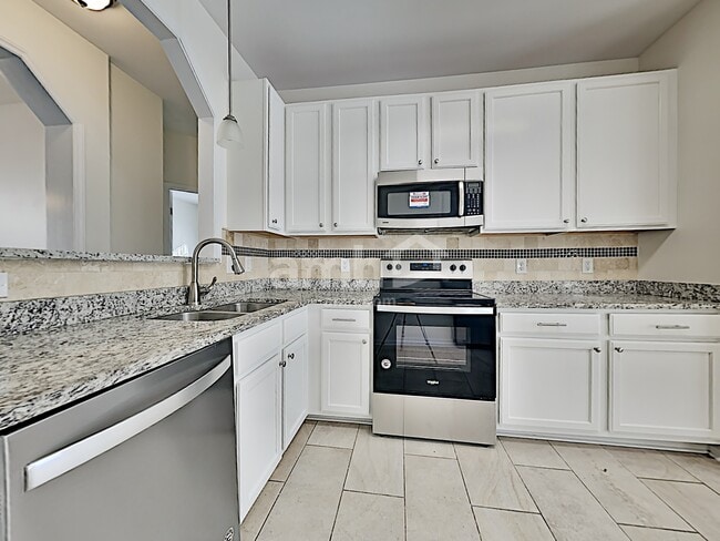 Photo - 8008 Willowglen Dr