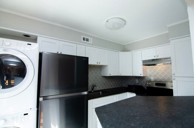 Photo - 201 Acklen Park Dr Unit 19