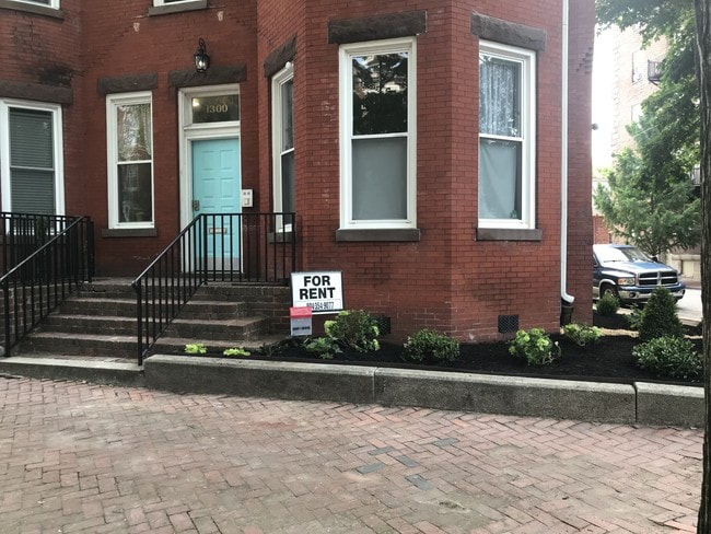 1300 Grove - 1300 Grove Ave Unit 1