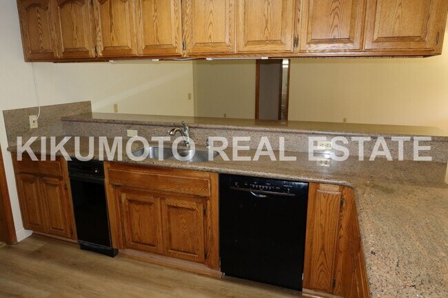 Photo - Riverlake 4 bedroom, 3 bath, 3 car home