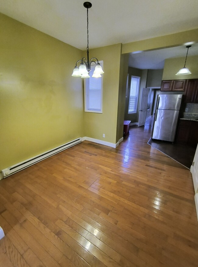 Photo - 1841 W Huntingdon St Unit 1