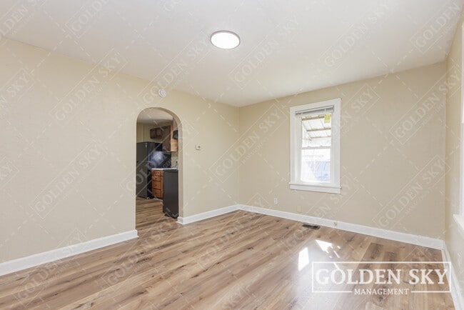 Photo - 2904 S Pershing Dr