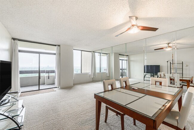 Photo - 14655 Champion Forest Dr Dr Unidad 1501