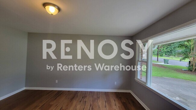 141 Ellendale Ln NW
