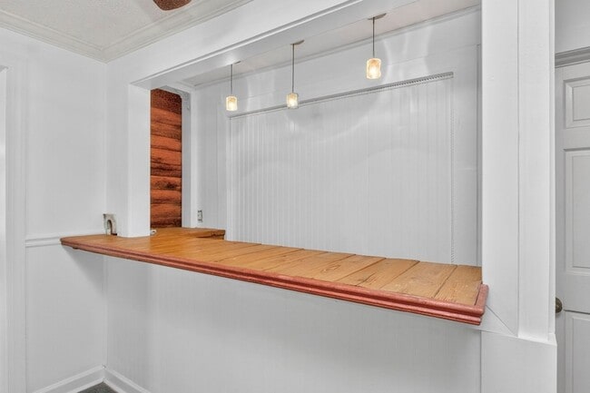 Photo - 3008 Lakeshore Dr