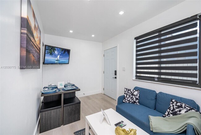 Photo - 3016 NW 22nd Ct Unidad 3018