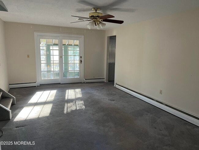 Photo - 12 Eisele Ave