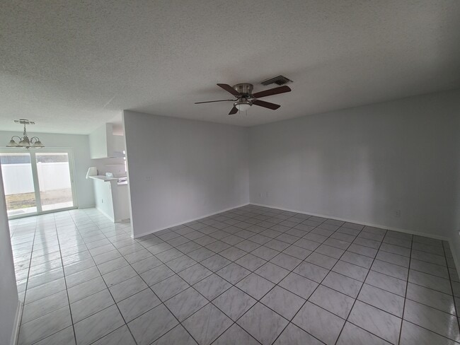 Building Photo - 9511 Pembridge Ct