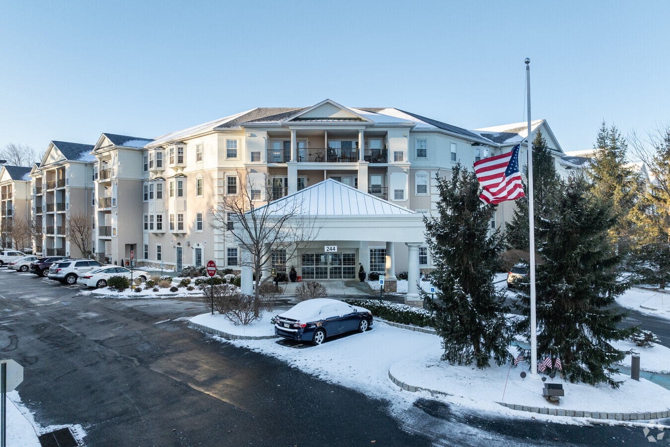 Additional Building View - Windsor at Glen Mills