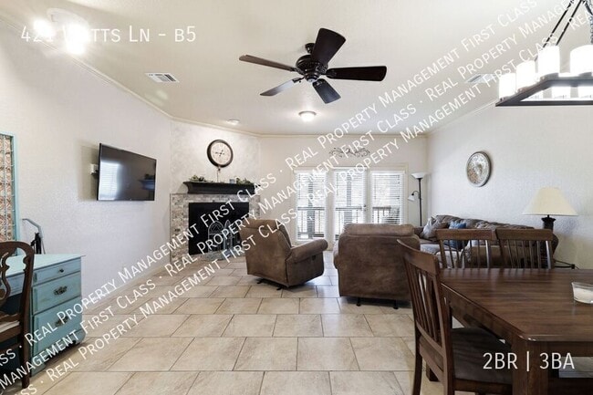 Photo - 421 Watts Ln Unit B5